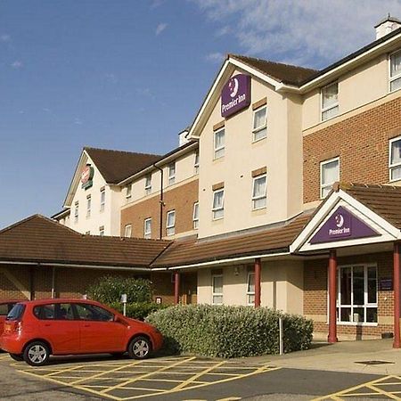 Premier Inn Newcastle - Metro Centre Гейтсхед Екстериор снимка