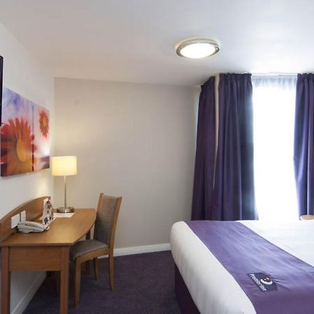 Premier Inn Newcastle - Metro Centre Гейтсхед Екстериор снимка
