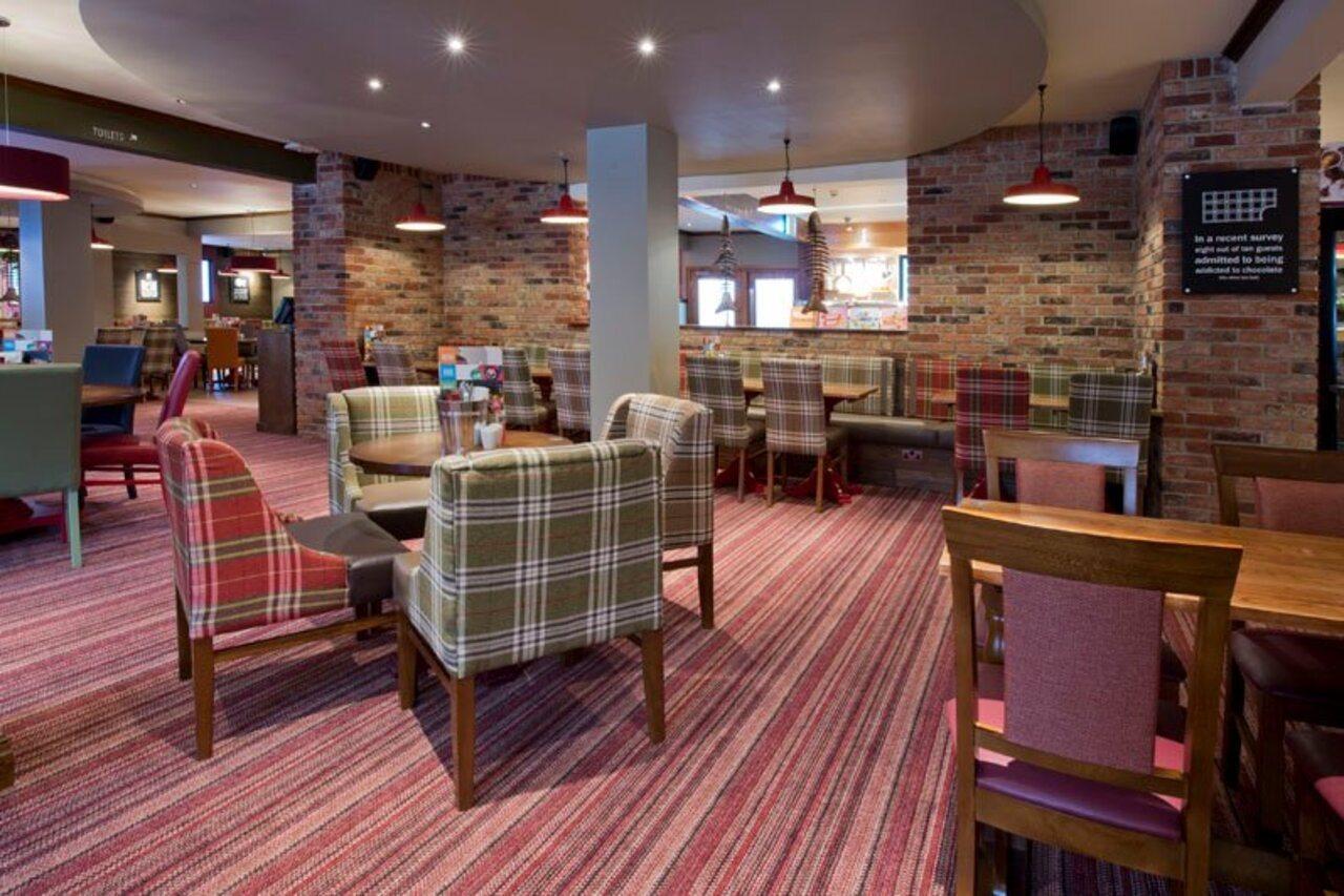 Premier Inn Newcastle - Metro Centre Гейтсхед Екстериор снимка