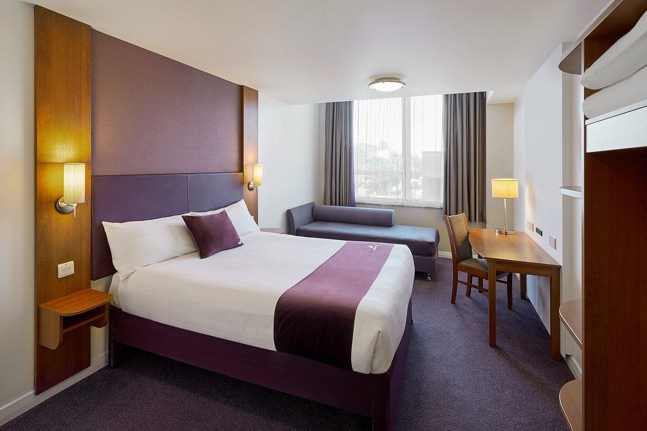 Premier Inn Newcastle - Metro Centre Гейтсхед Екстериор снимка
