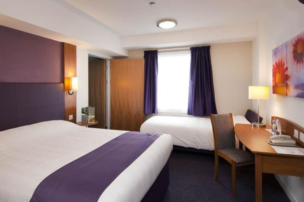 Premier Inn Newcastle - Metro Centre Гейтсхед Стая снимка