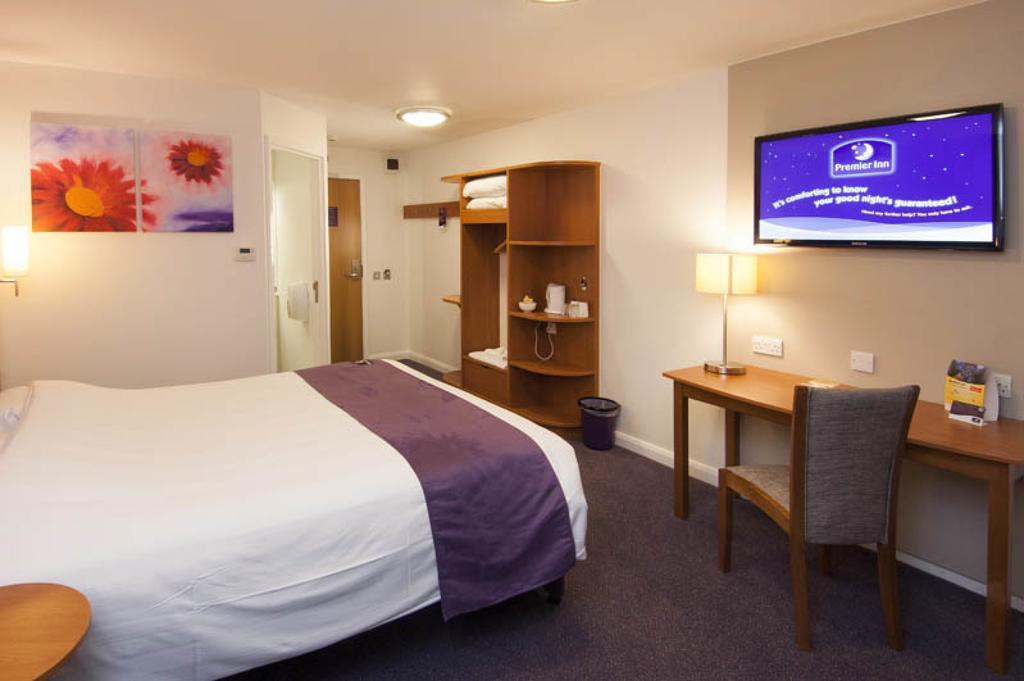 Premier Inn Newcastle - Metro Centre Гейтсхед Екстериор снимка