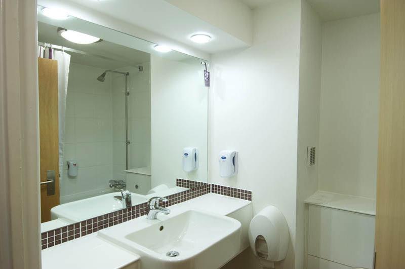 Premier Inn Newcastle - Metro Centre Гейтсхед Екстериор снимка