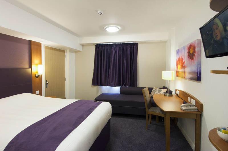 Premier Inn Newcastle - Metro Centre Гейтсхед Екстериор снимка